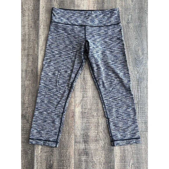 Lululemon Crop Blue And Gray Striped Leggings Size 6 - Picture 1 of 7